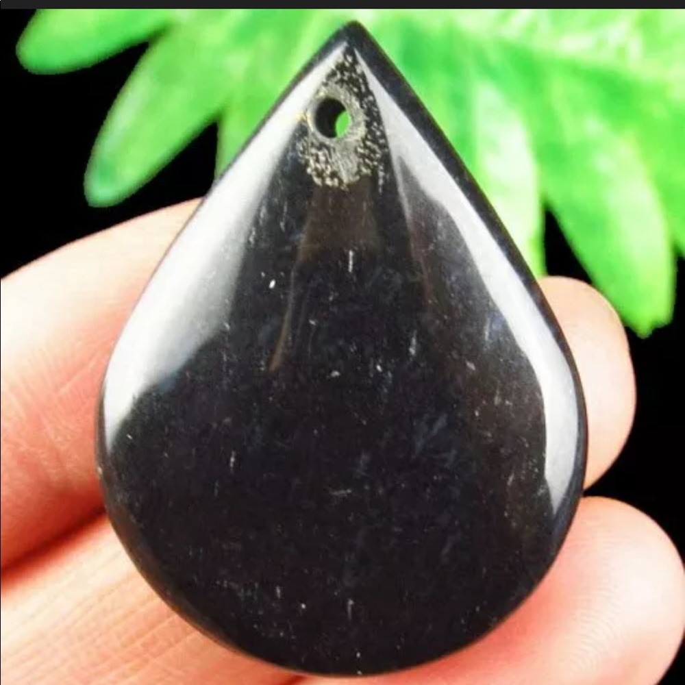 Black agate teardrop pendant